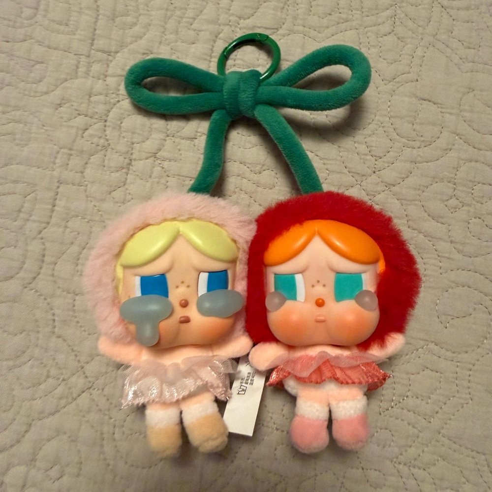 CRYBABY POP MART - Cute Plush Doll Keychain Set - Pink and Red